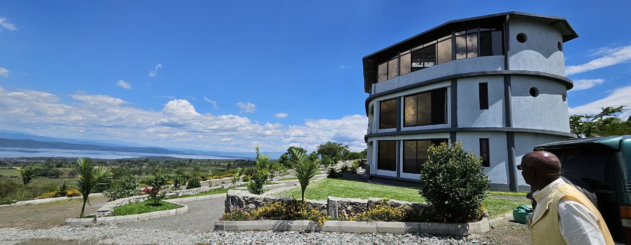 Holiday Homes exterior and grounds